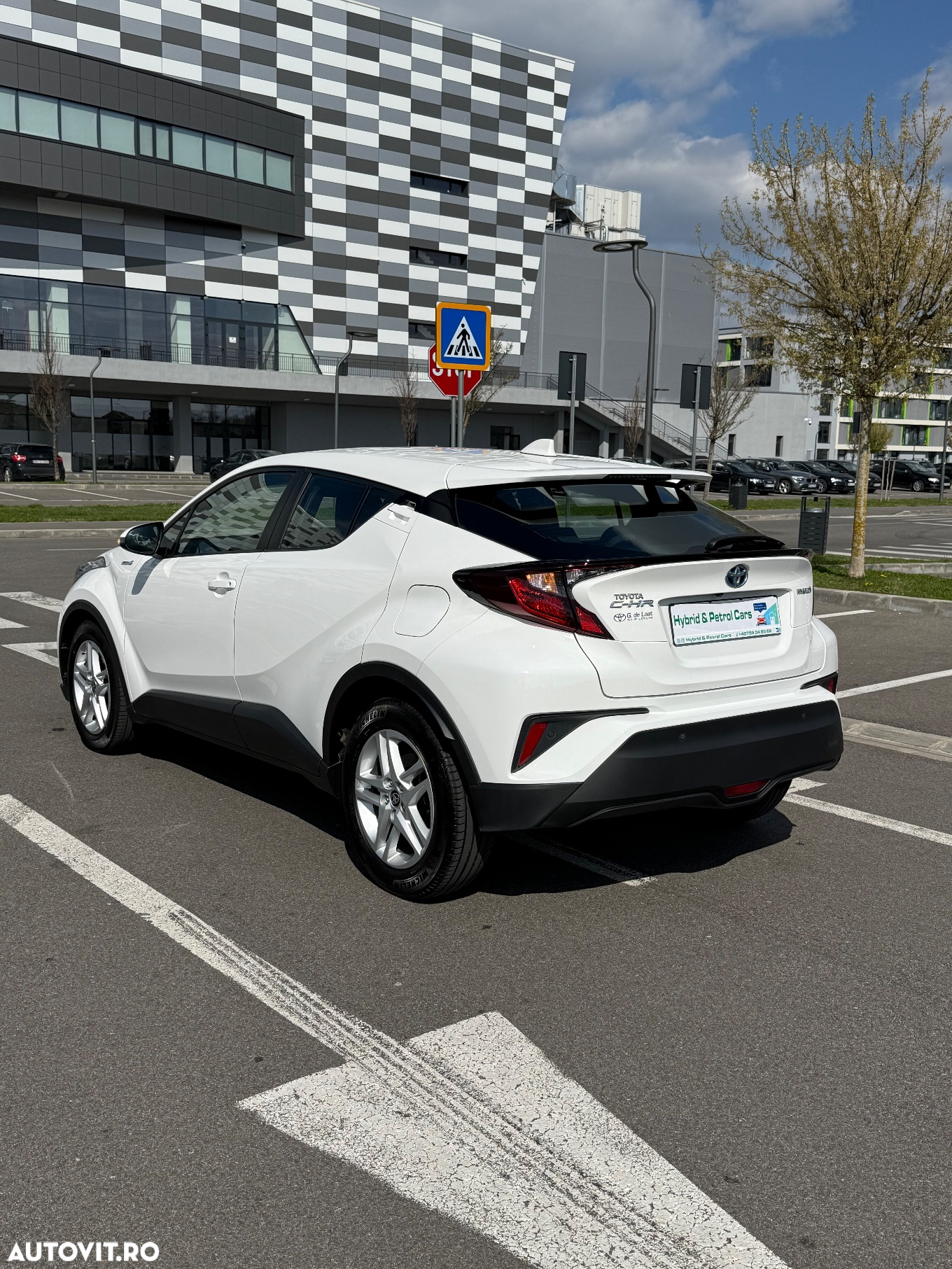 Toyota C-HR 1.8 Hybrid Business Edition - 3