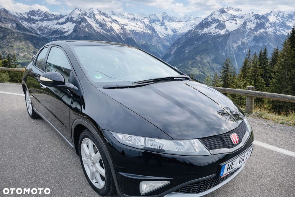 Honda Civic 1.4 i-VTEC Elegance - 1