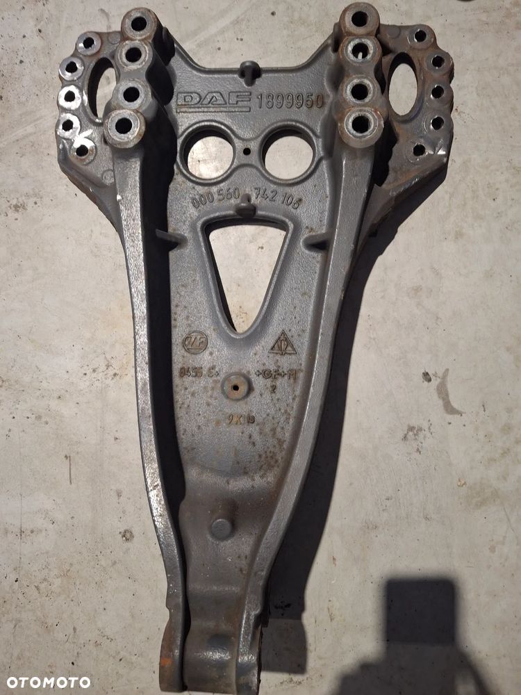 MOCOWANIE ŁAPA UCHWYT  ZAWIESZENIA RESORA TYŁ DAF CF 400 XF 106 EURO 61899950 - 1