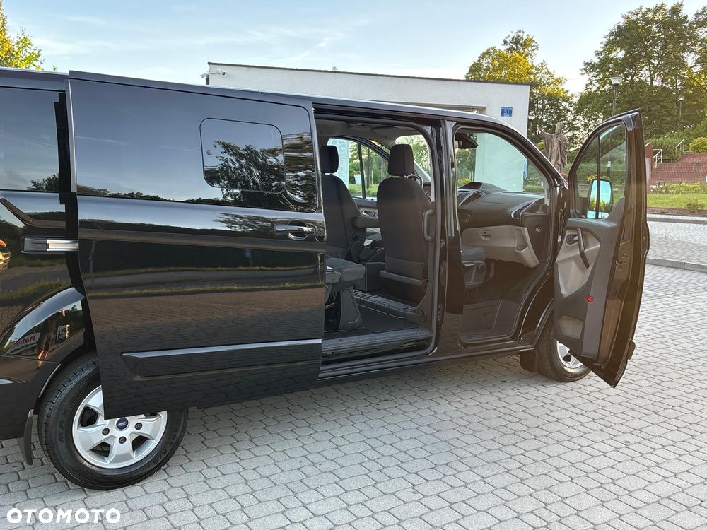 Ford Tourneo Custom 2.0 EcoBlue L2 Titanium - 33