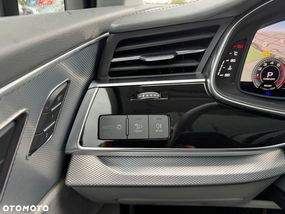 Audi Q7 55 TFSI mHEV Quattro S Line Tiptr - 31