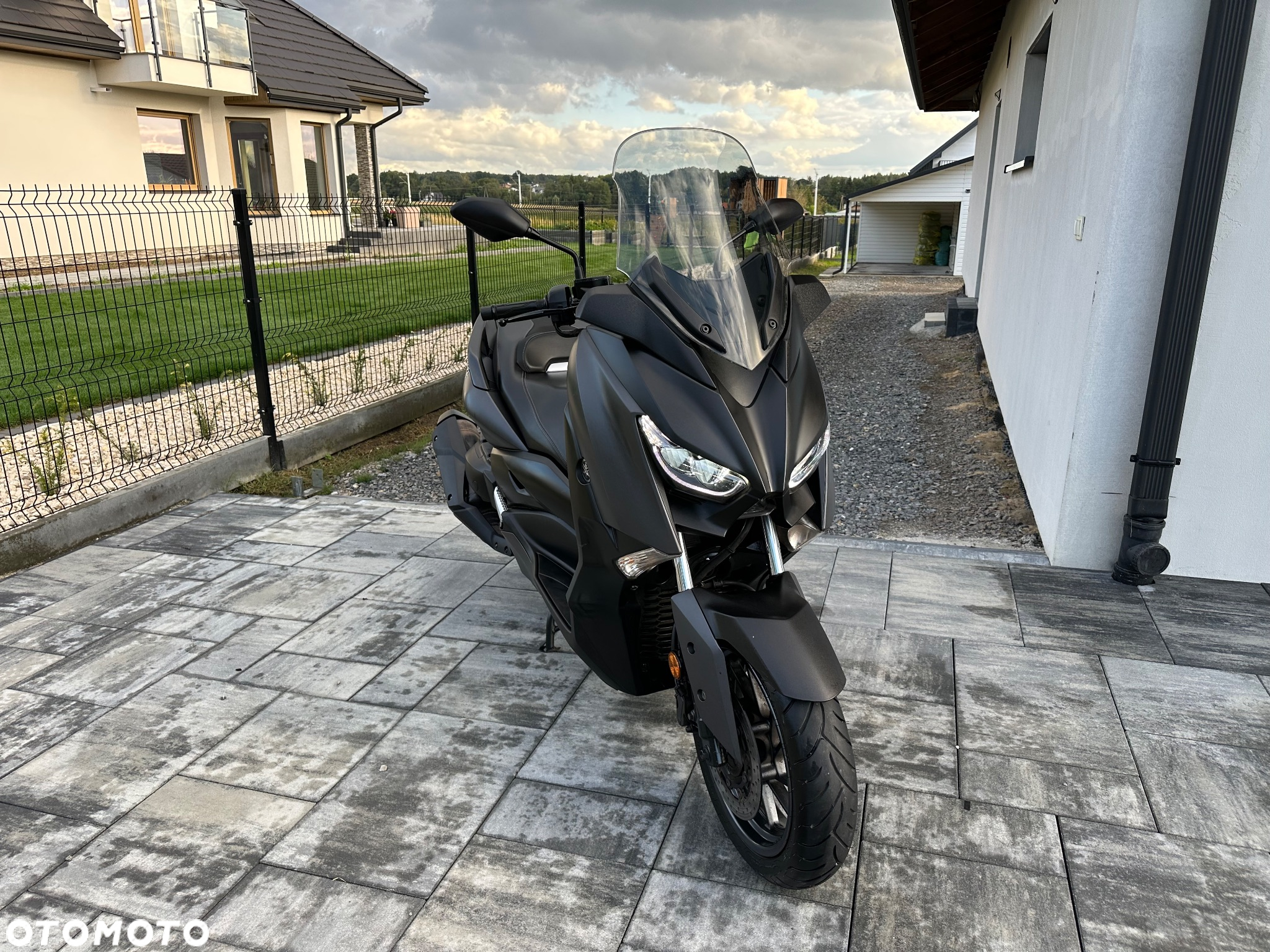 Yamaha X-max - 11