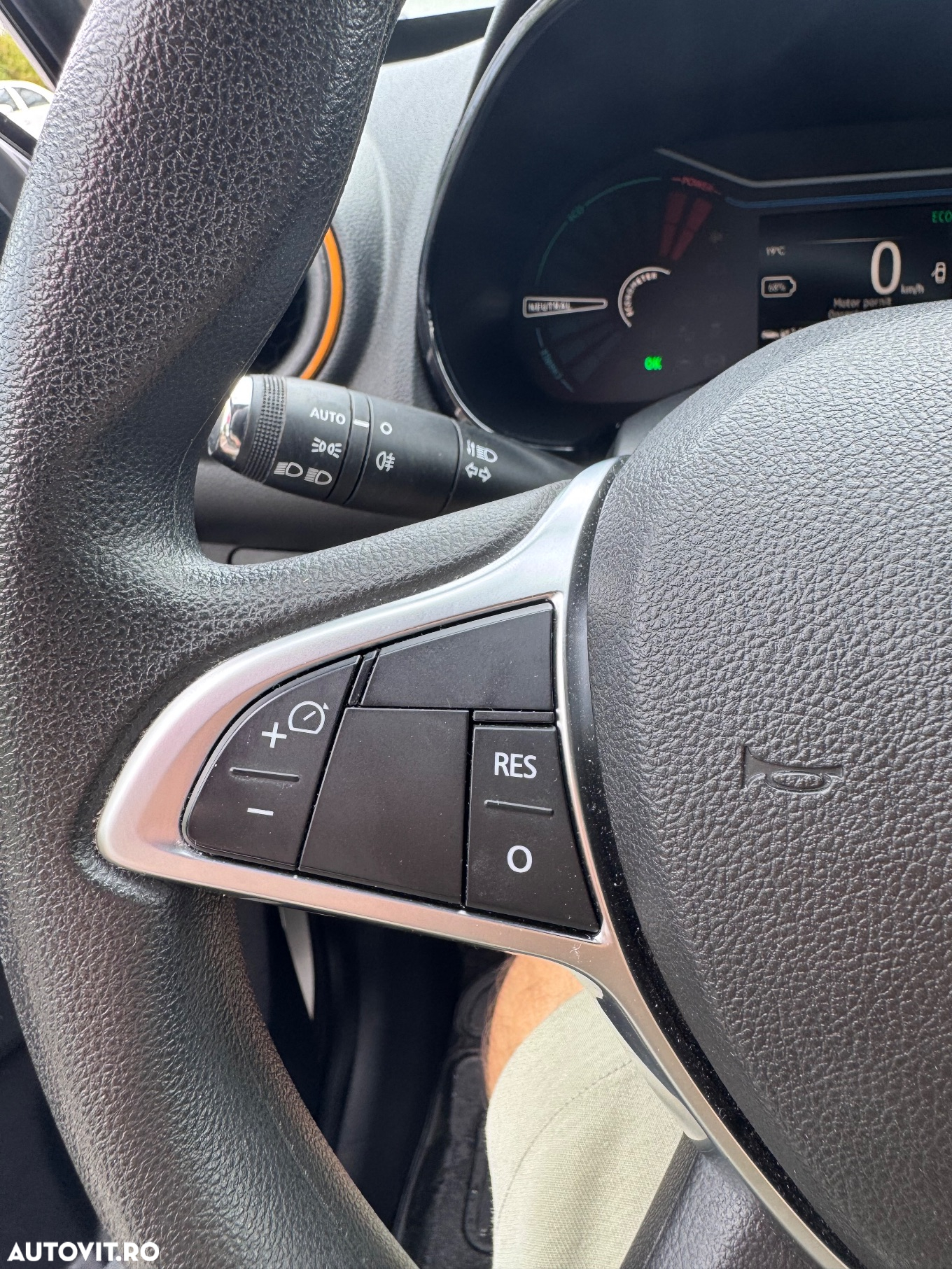 Dacia Spring Essential - 18