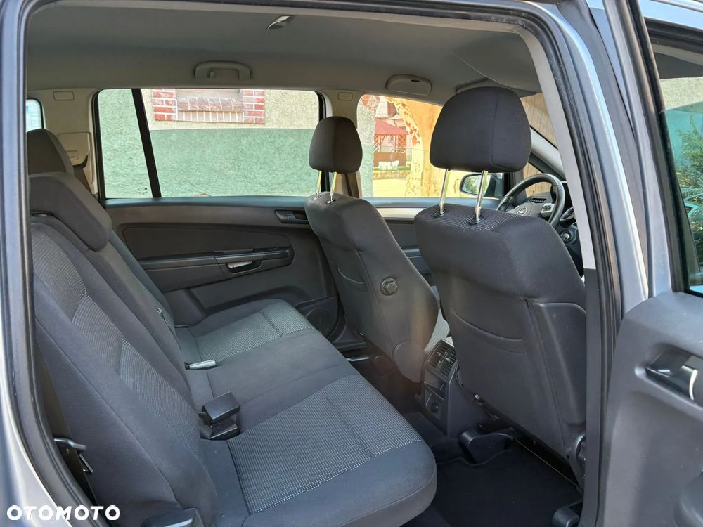 Opel Zafira 1.8 Easytronic Family Plus - 12