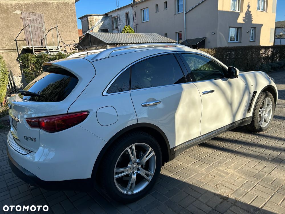 Infiniti QX70 3.7 AWD Design - 27