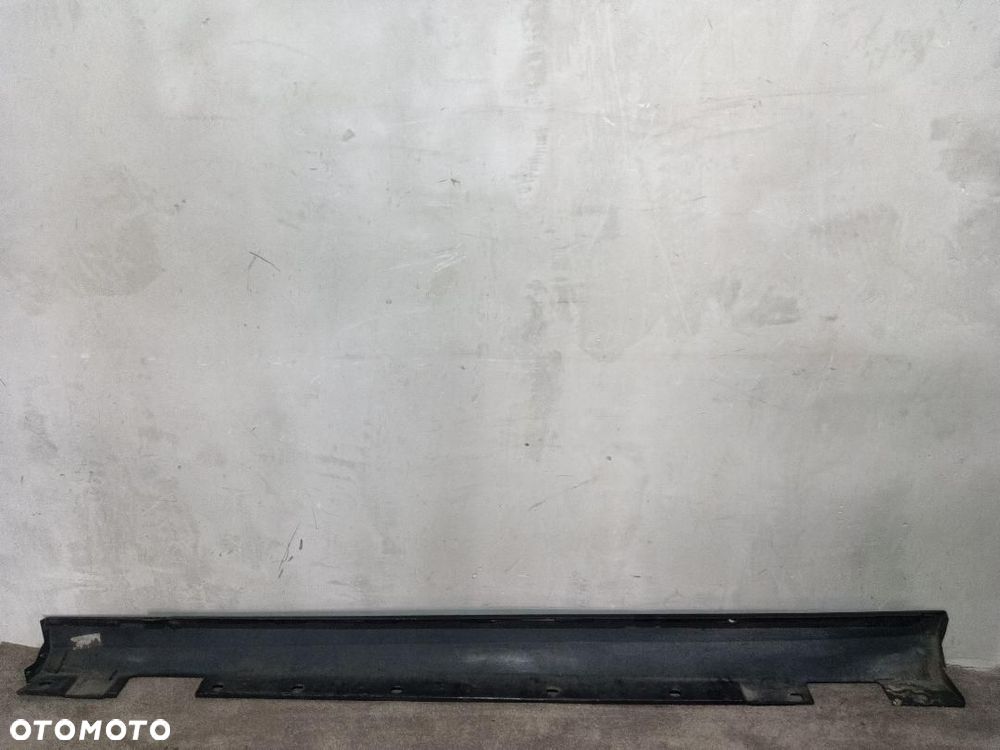 LISTWA PROGOWA PRAWA MERCEDES C KLASA W204 A2046900440 - 5