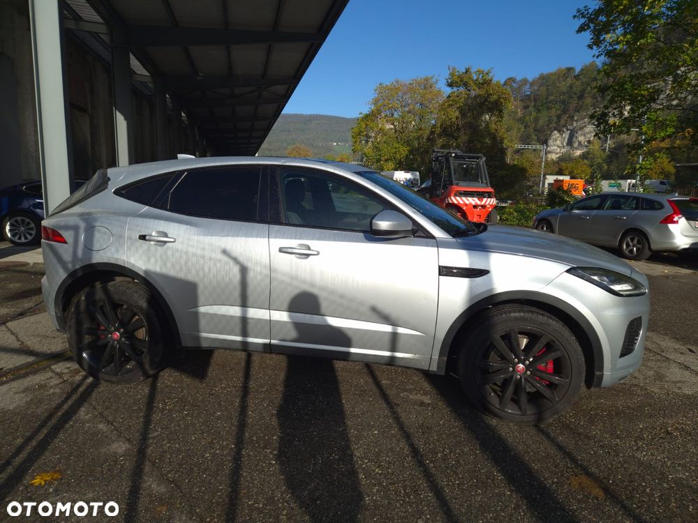 Jaguar E-Pace 2.0 P250 mHEV AWD S - 4