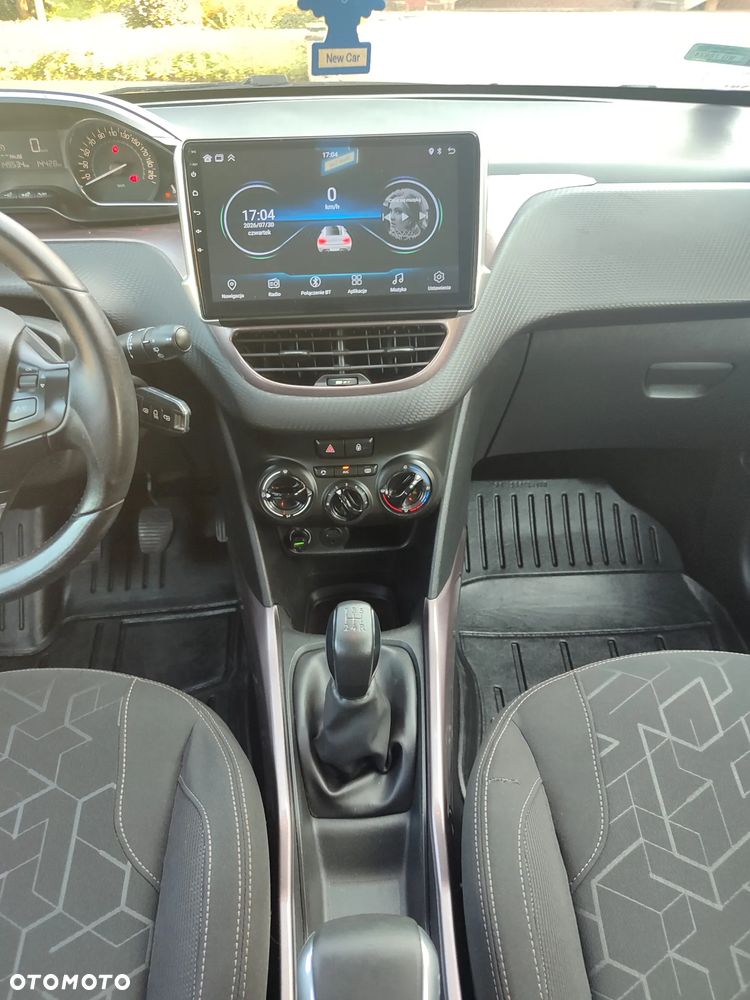 Peugeot 2008 PureTech 82 Allure - 18