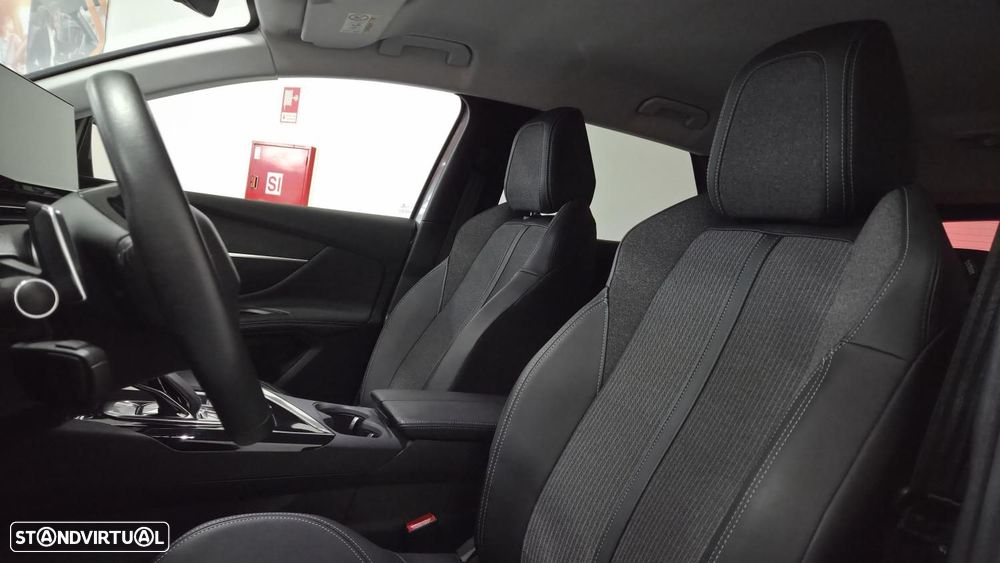 Peugeot 3008 1.6 Hybrid Allure Pack e-EAT8 - 11