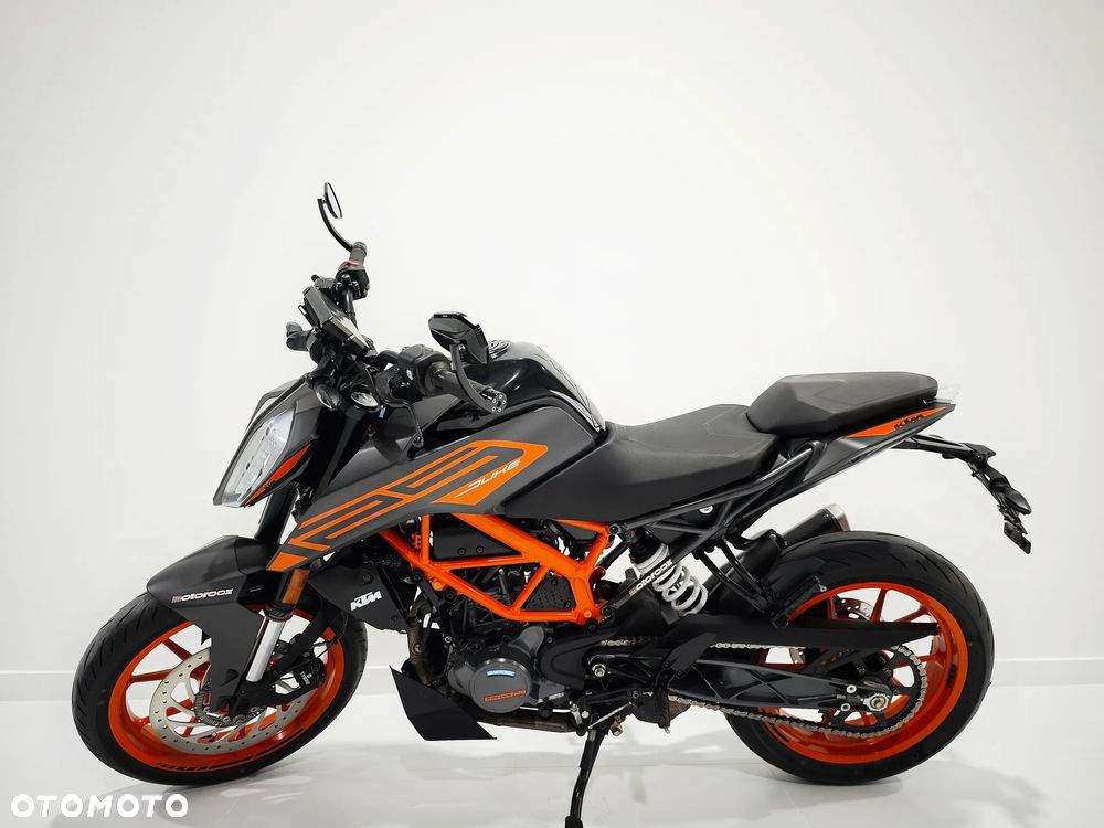 KTM Duke - 4