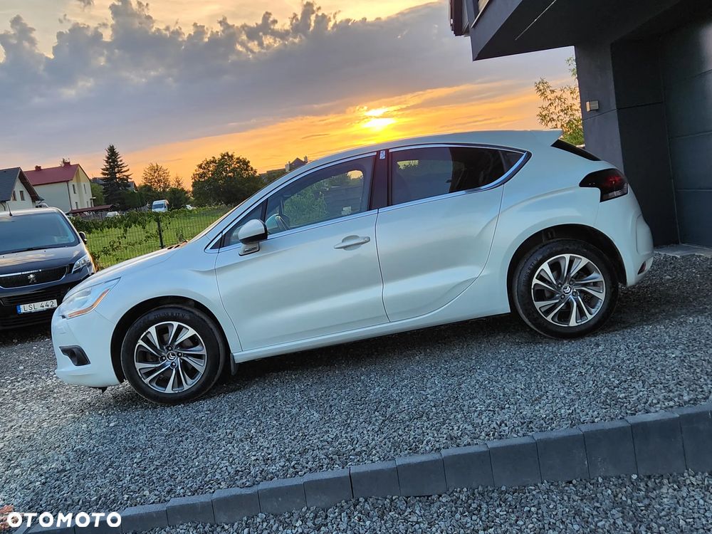 Citroën DS4 HDi 165 SoChic - 38