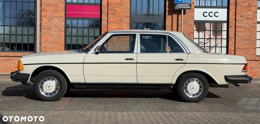 Mercedes-Benz W123 - 6