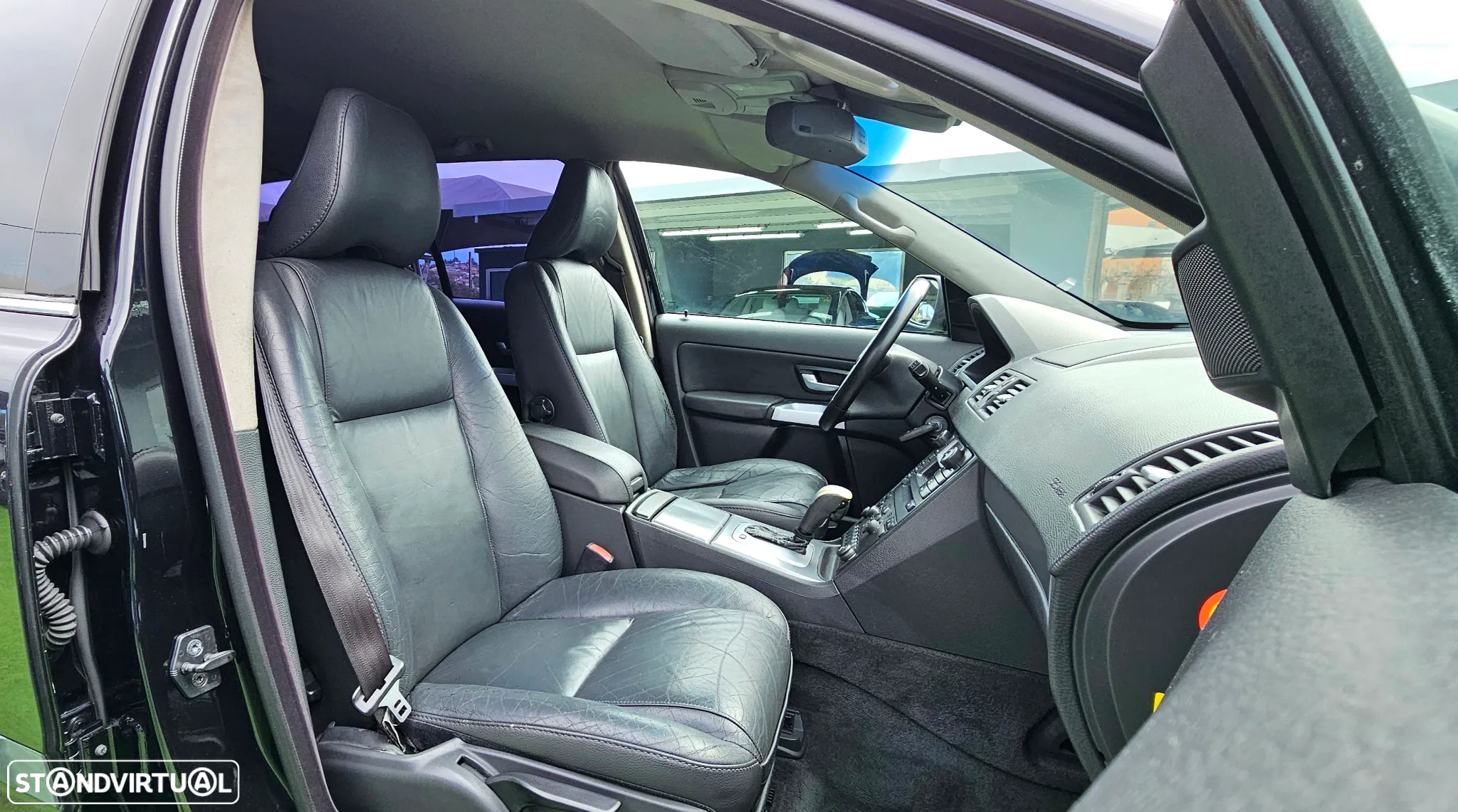 Volvo XC 90 2.4 D5 7L Executive - 23