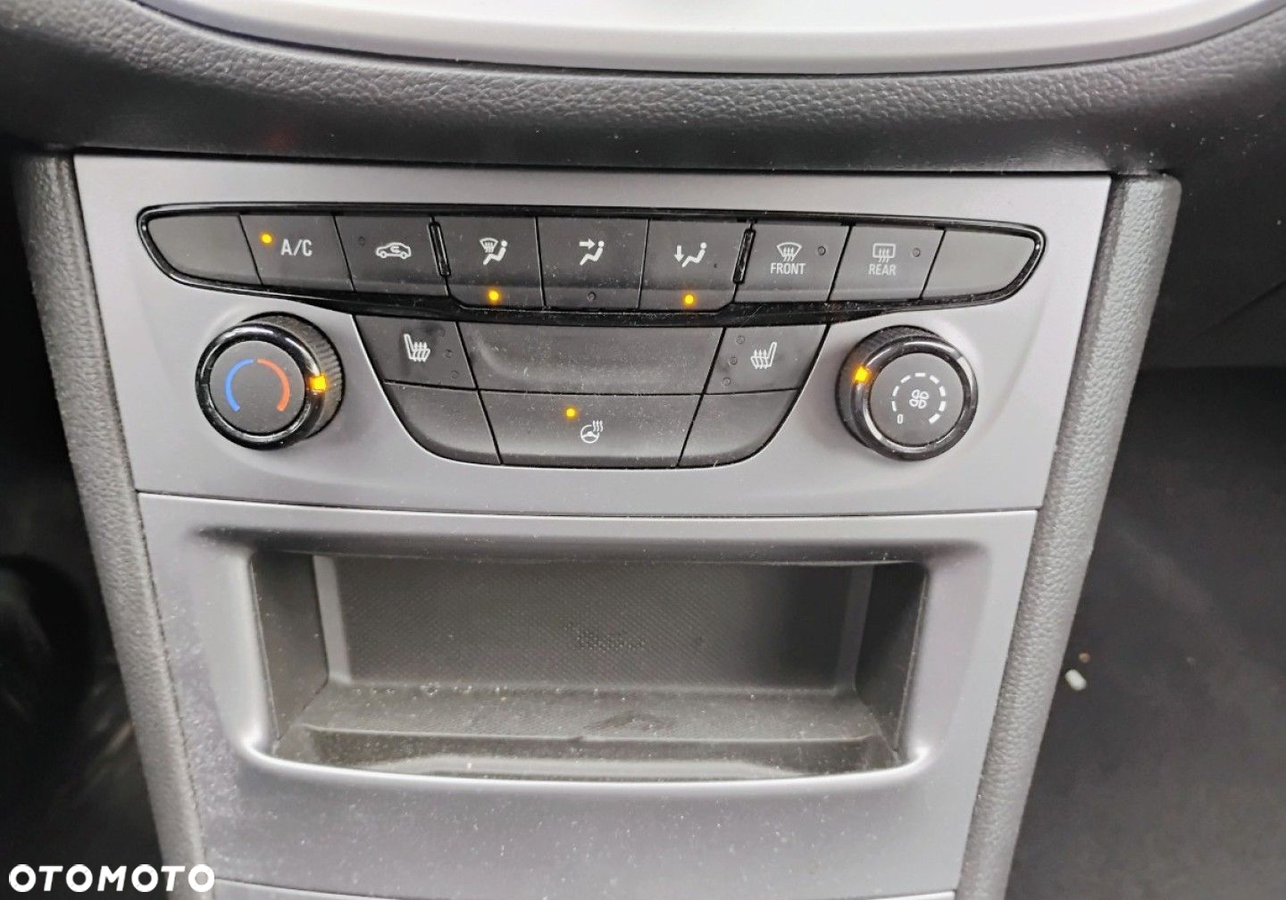 Opel Astra - 16