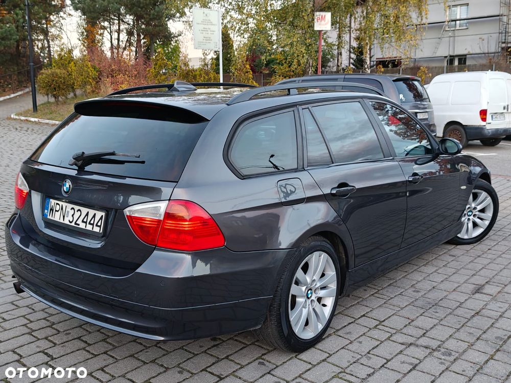 BMW Seria 3 320i - 13