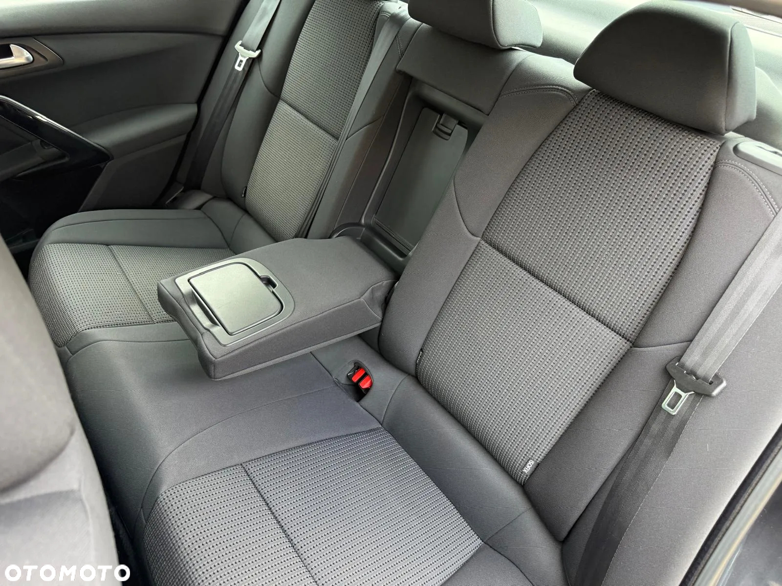 Peugeot 508 1.6 T Active - 20