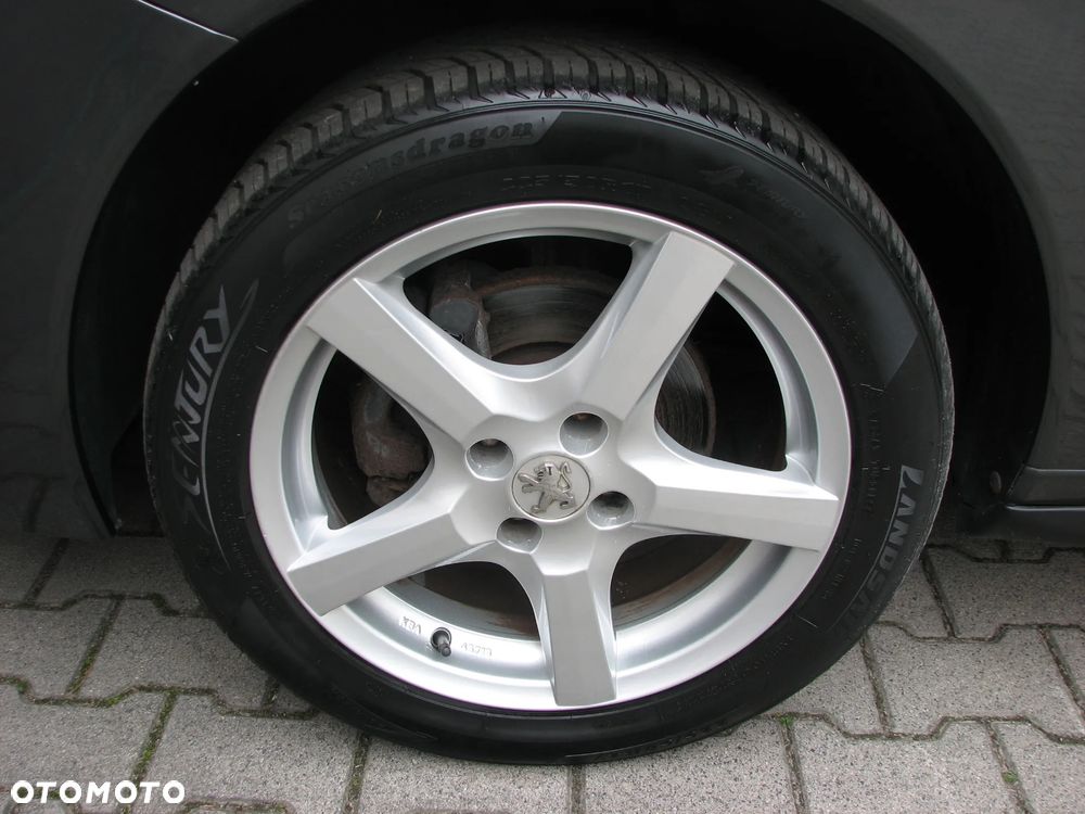 Peugeot 3008 HDi FAP 110 Platinum - 33