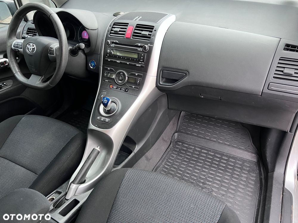 Toyota Auris - 22