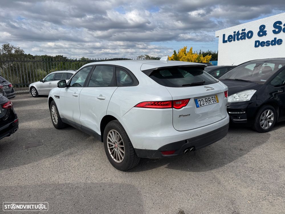 Jaguar F-Pace 2.0 i4D Pure - 6