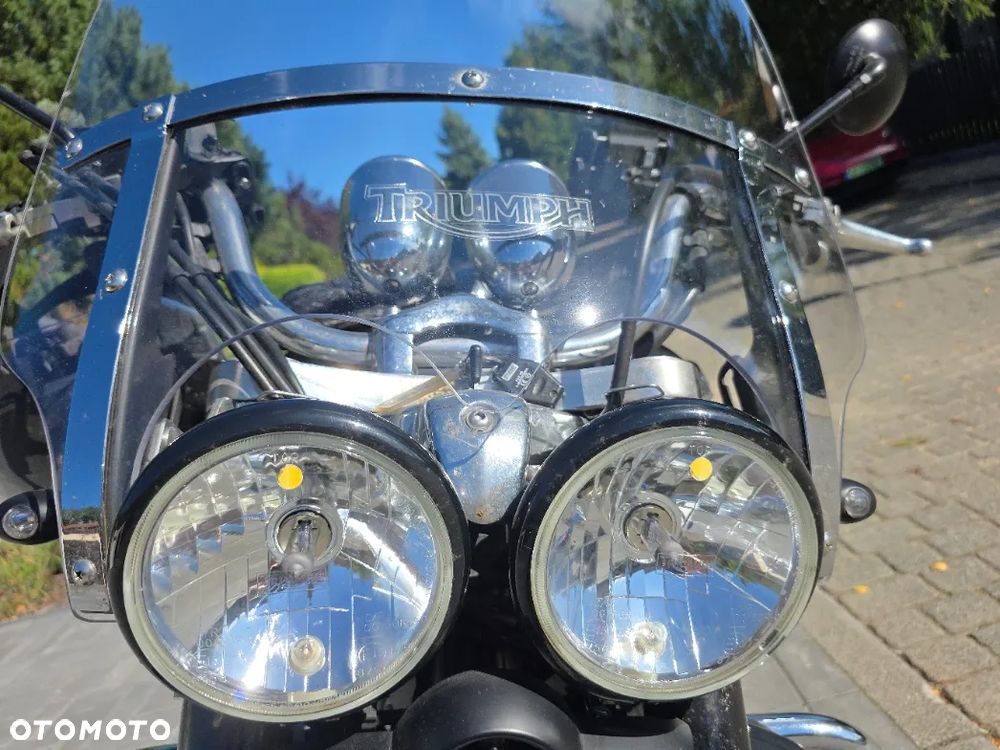 Triumph Rocket - 25