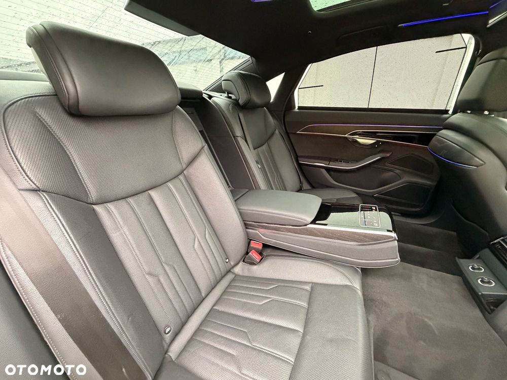Audi A8 - 38