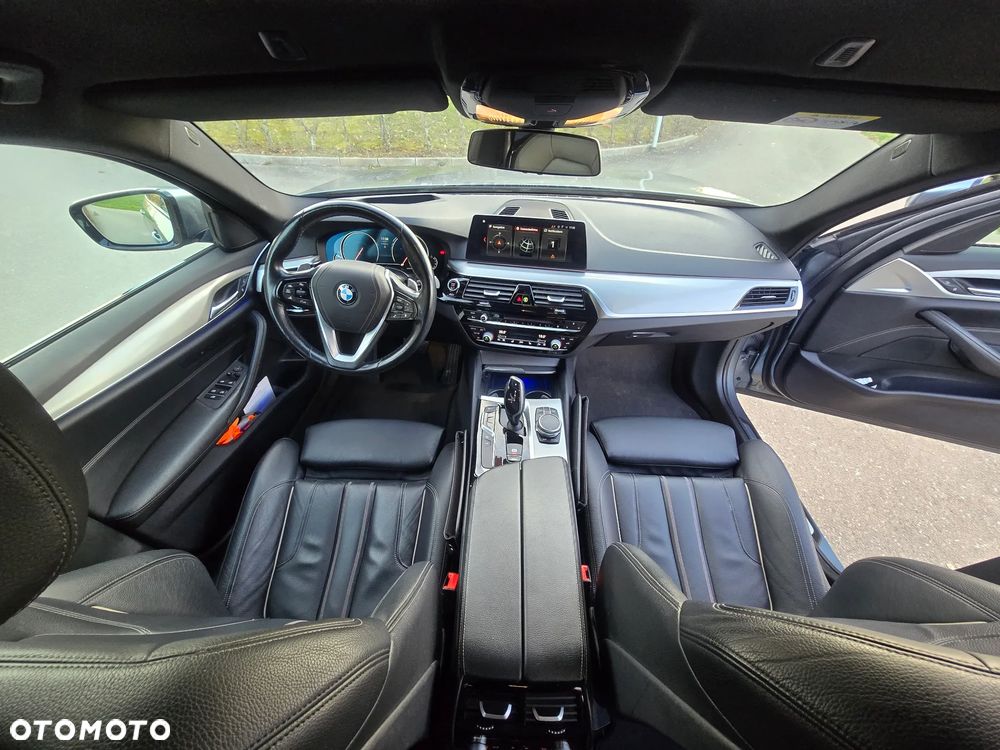 BMW Seria 5 520d xDrive Sport Line - 14