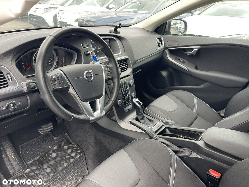 Volvo V40 D2 Geartronic Momentum - 5