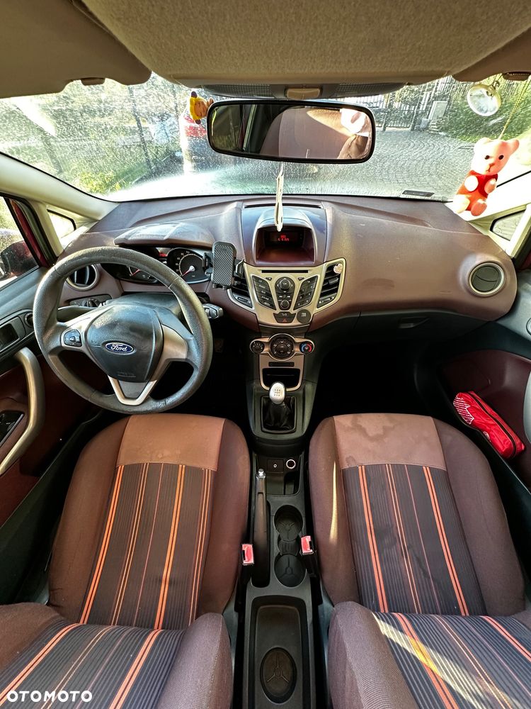 Ford Fiesta - 9