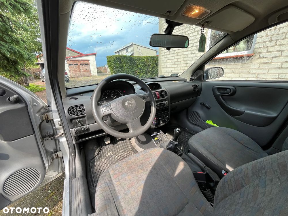 Opel Corsa 1.2 16V Base / Start - 16