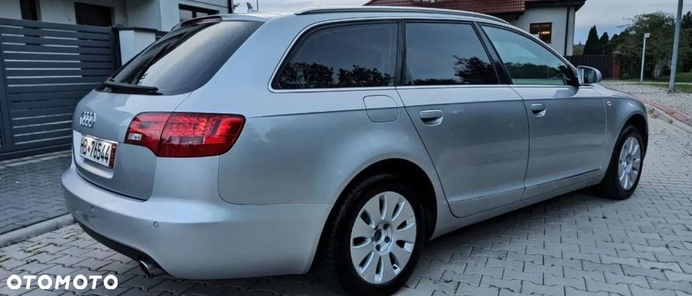 Audi A6 Avant - 16
