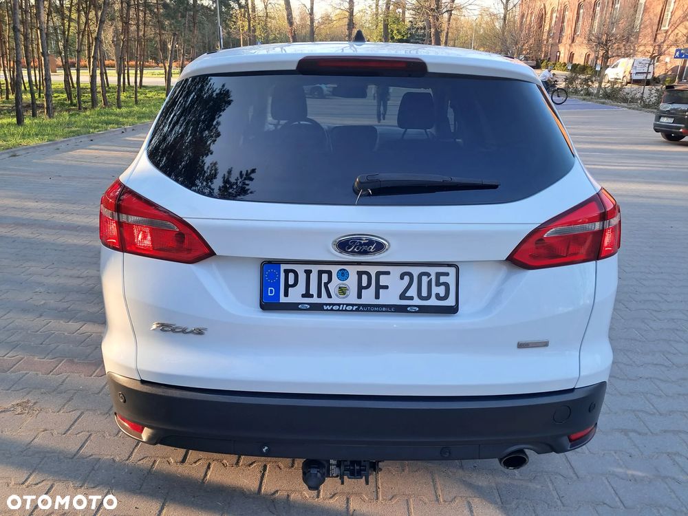 Ford Focus ver-1-5-ecoboost-start--stopp--system-business-edition - 6