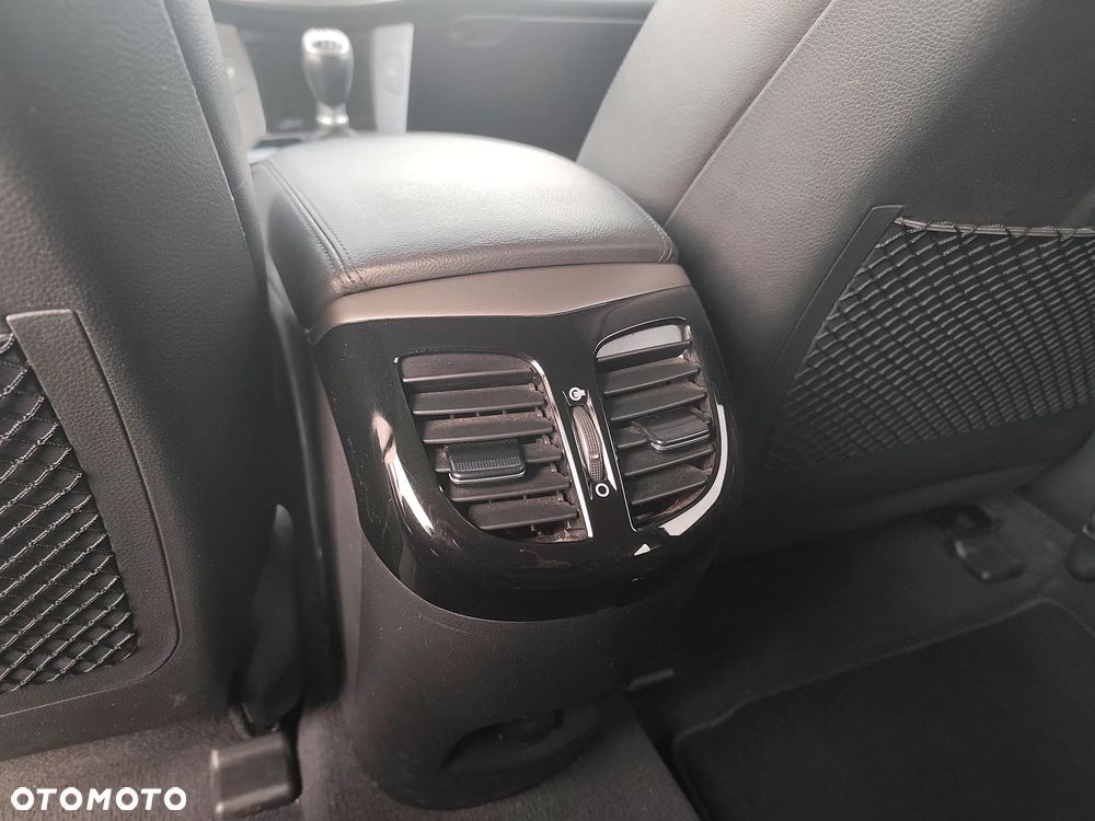 Hyundai i40 1.6 GDI Comfort + - 29