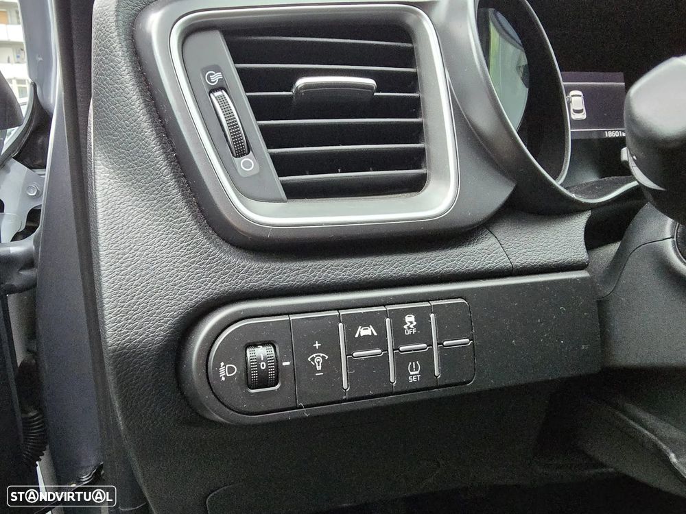 Kia XCeed 1.0 T-GDI Drive - 23