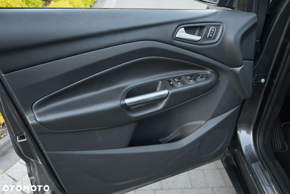 Ford Kuga 2.0 TDCi 4x4 ST-Line - 21