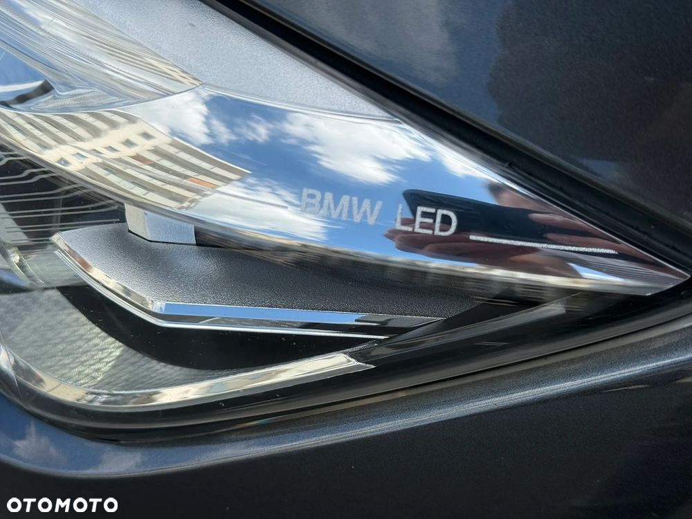 BMW Seria 3 320d Sport Line - 15