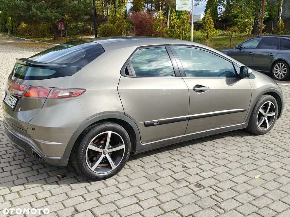 Honda Civic 1.8 Comfort - 16