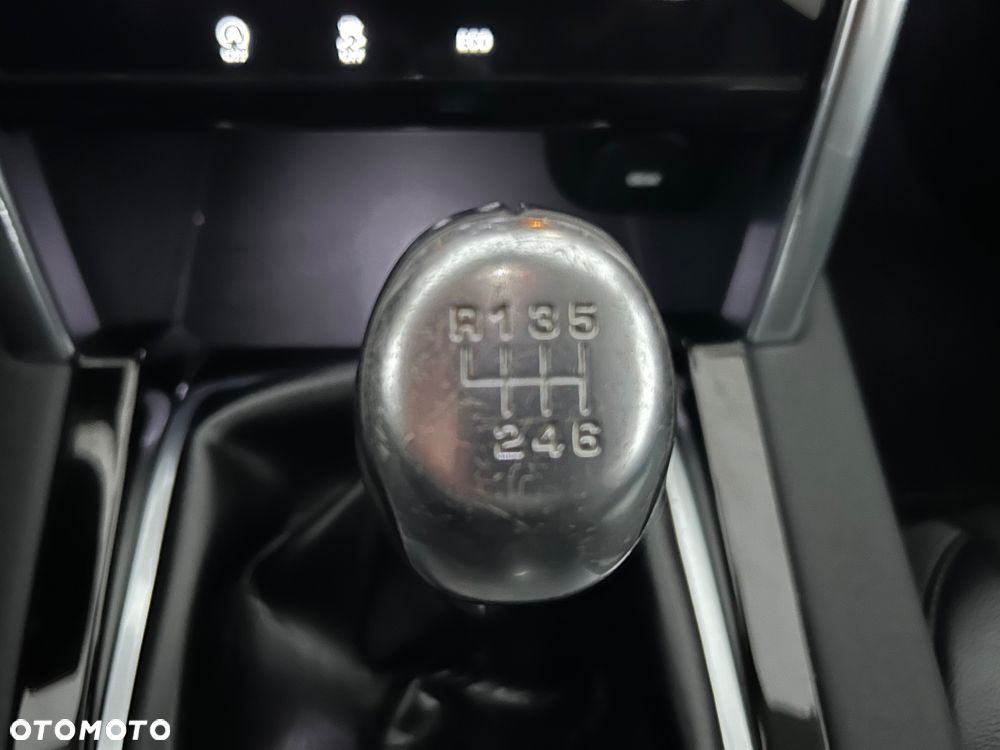 Land Rover Discovery Sport 2.0 D150 R-Dynamic S - 35