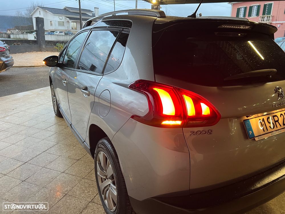 Peugeot 2008 1.2 PureTech Style - 46