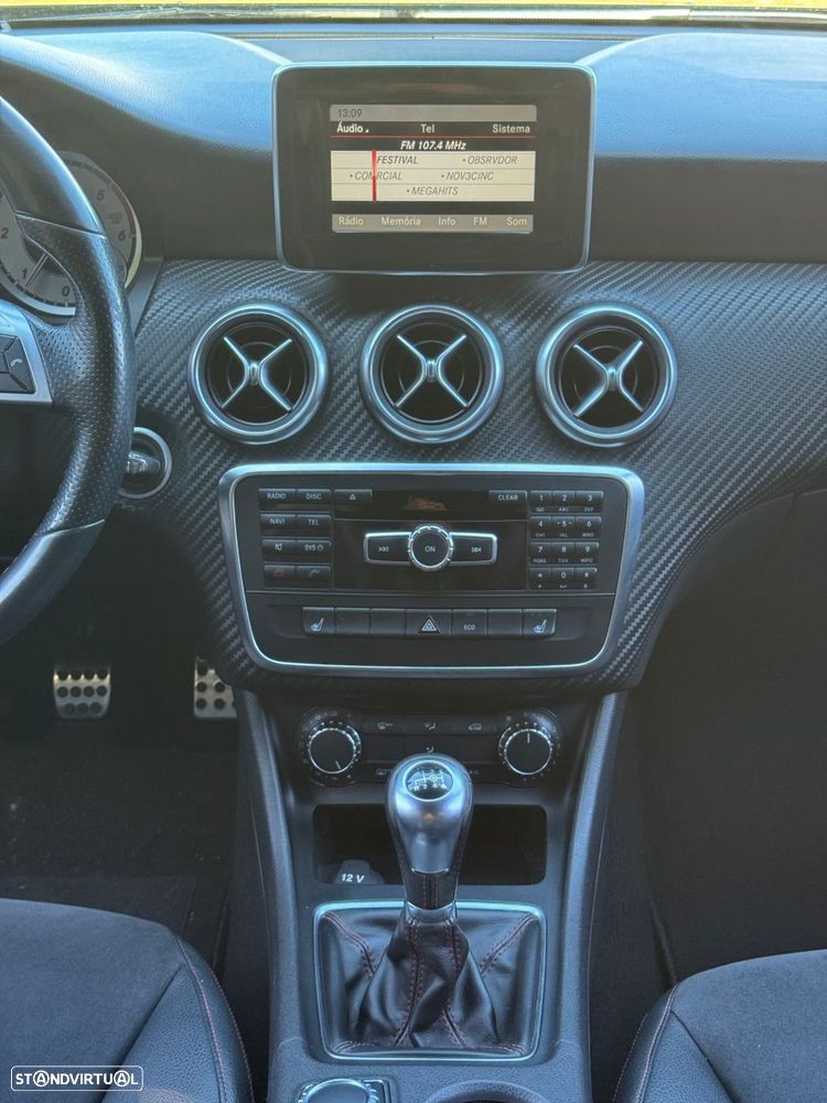 Mercedes-Benz A 200 CDi BE AMG Line - 23