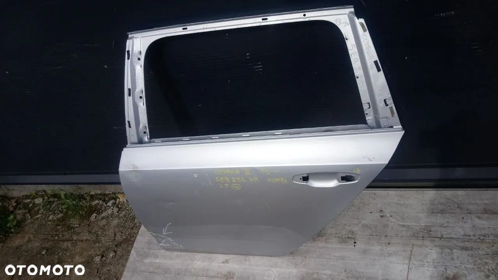DRZWI OCTAVIA III SE9833311 KOMBI LEWY TYŁ 13- - 2