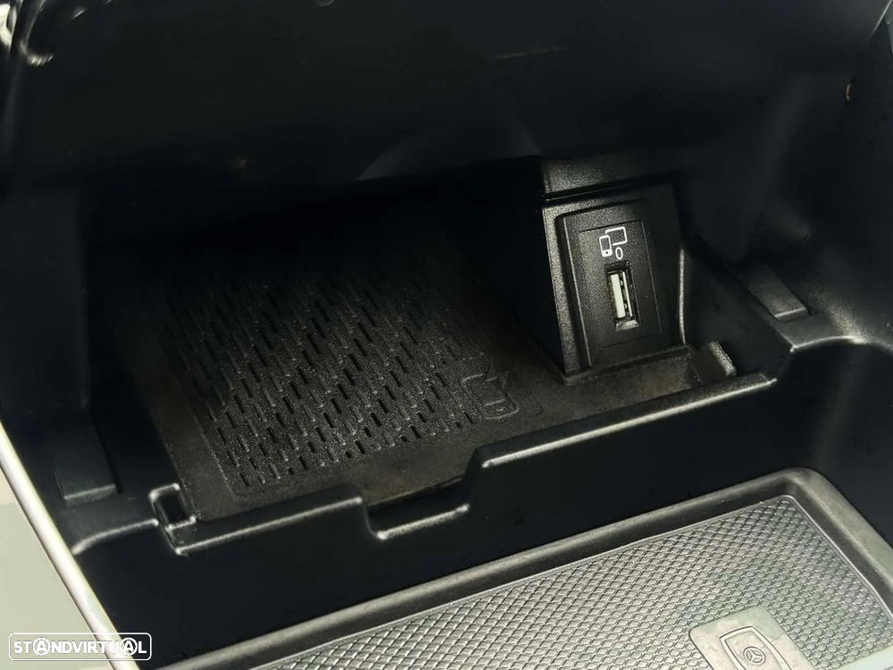 Mercedes-Benz C 300 de Avantgarde - 24