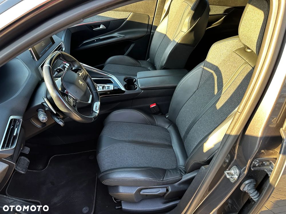 Peugeot 3008 - 21
