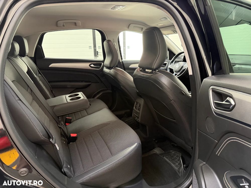 Renault Arkana E-TECH 145 INTENS - 11
