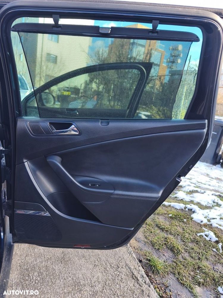 Set fețe de uși piele Dynaudio Volkswagen Passat B6 break variant - 3