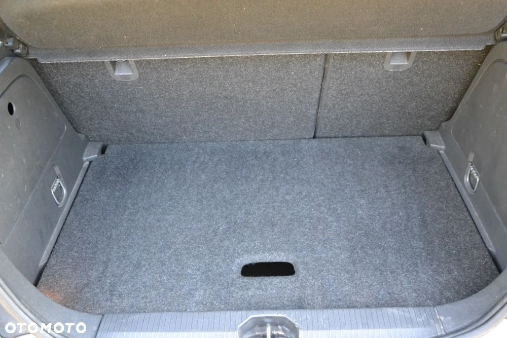 Opel Corsa 1.4 16V Color Elegance - 15