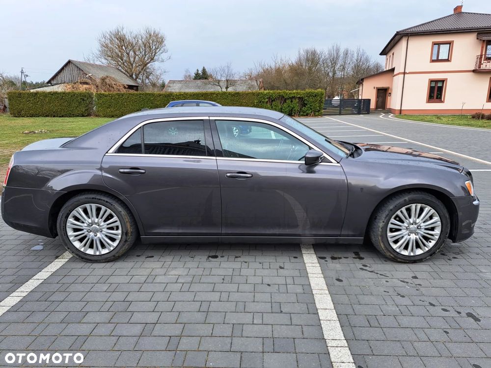 Chrysler 300 2013 photo 5