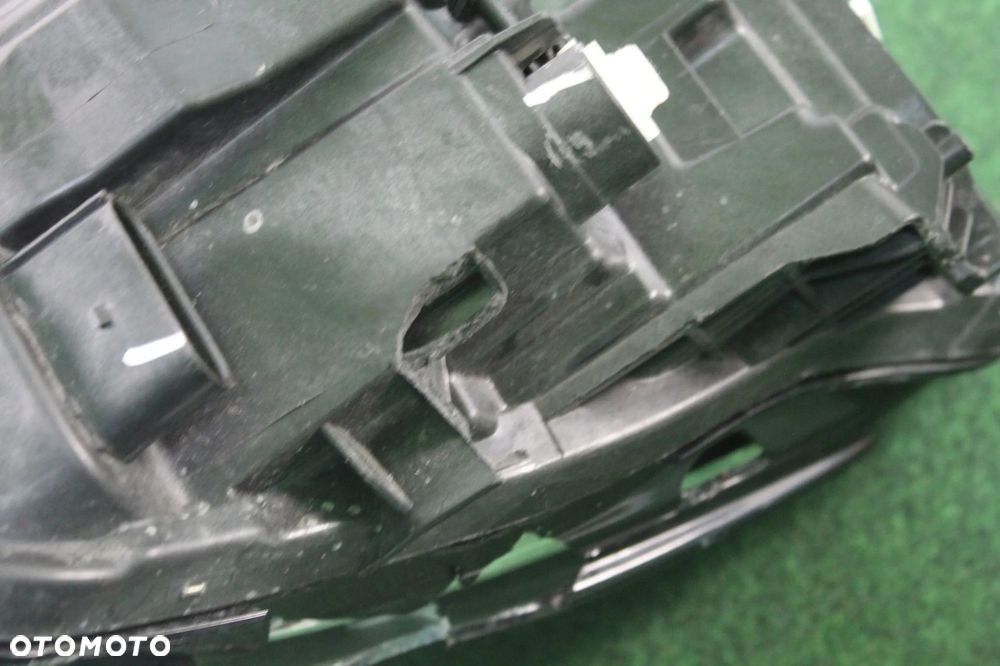 LAMPA PRAWA PRZÓD VOLVO V60 FULL LED OE - 6