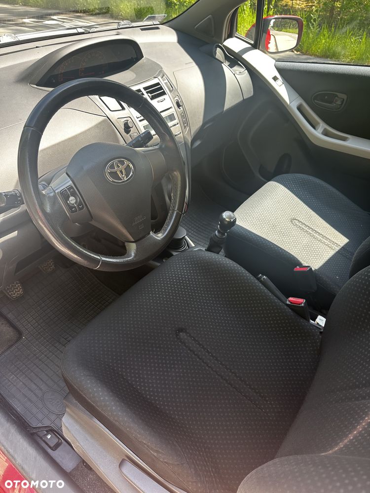 Toyota Yaris 1.33 Luna - 14