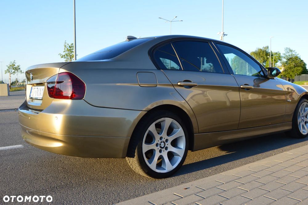 BMW Seria 3 318d - 12