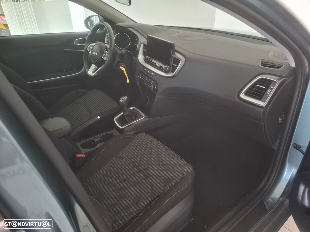 Kia XCeed 1.0 T-GDI Dynamic - 11